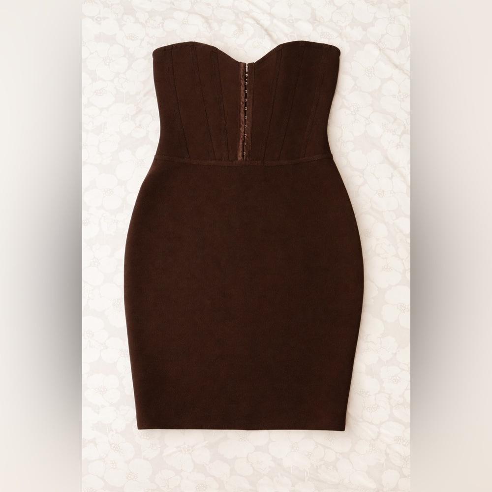 PrettyLittleThing Brown Strapless Bodycon Dress Size 4